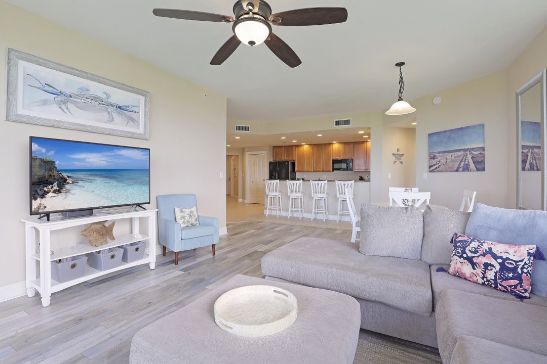 5793 Cape Harbour Dr #912, Cape Coral, FL 33914