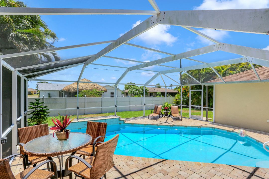 4137 SW 10th Ave, Cape Coral, FL 33914