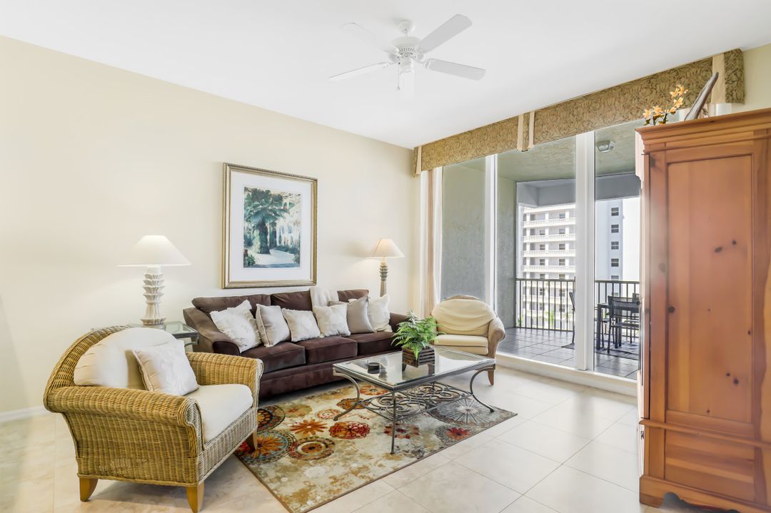 470 Launch Circle #603, Naples, FL 34108