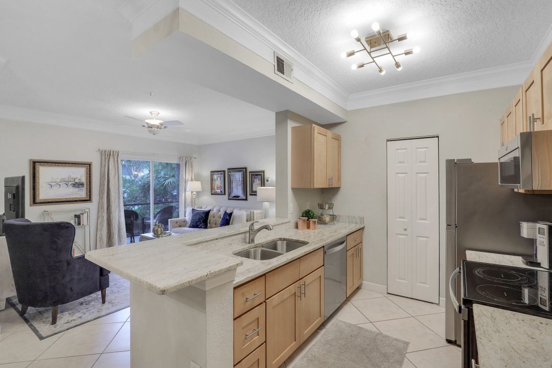 11520 Villa Grand #1007, Fort Myers, FL 33913