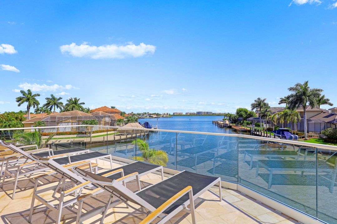 480 Parkhouse Ct, Marco Island, FL 34145