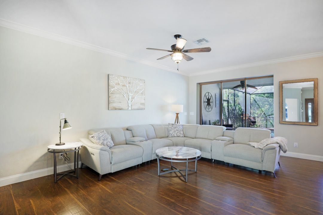 25251 Bay Cedar Dr, Bonita Springs, FL 34134