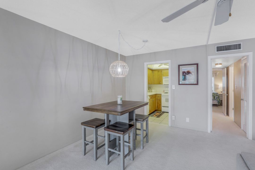 344 Harbour Dr, Naples, FL 34103