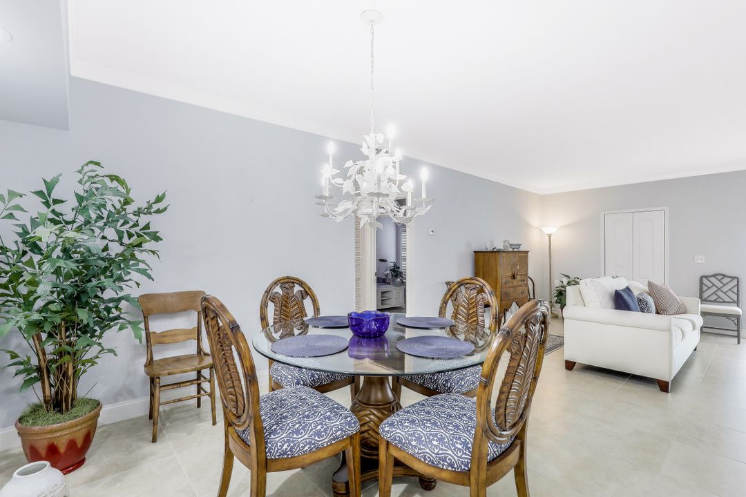 5801 Glencove Dr #503, Naples, FL 34108