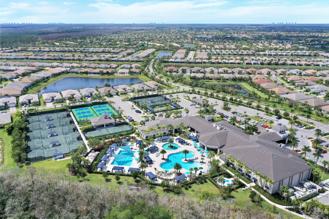 28689 Montecristo Loop, Bonita Springs, FL 34135