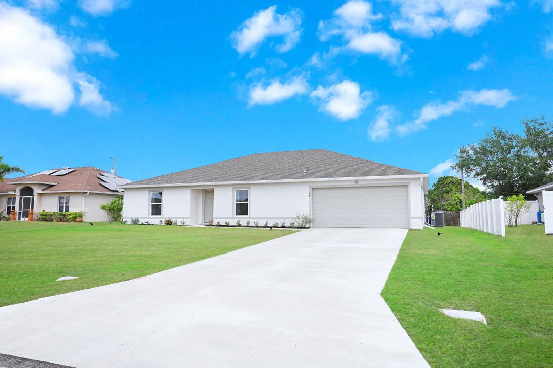 329 NE 13th Terrace, Cape Coral, FL 33909
