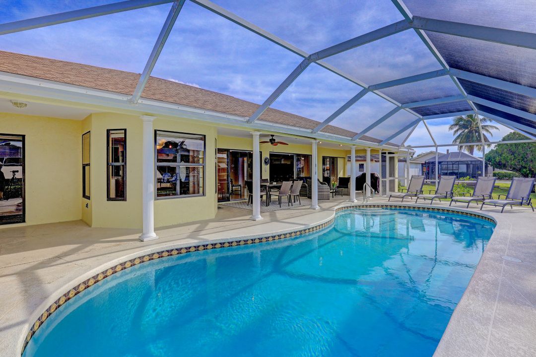 5002 SW 11th Pl, Cape Coral, FL 33914