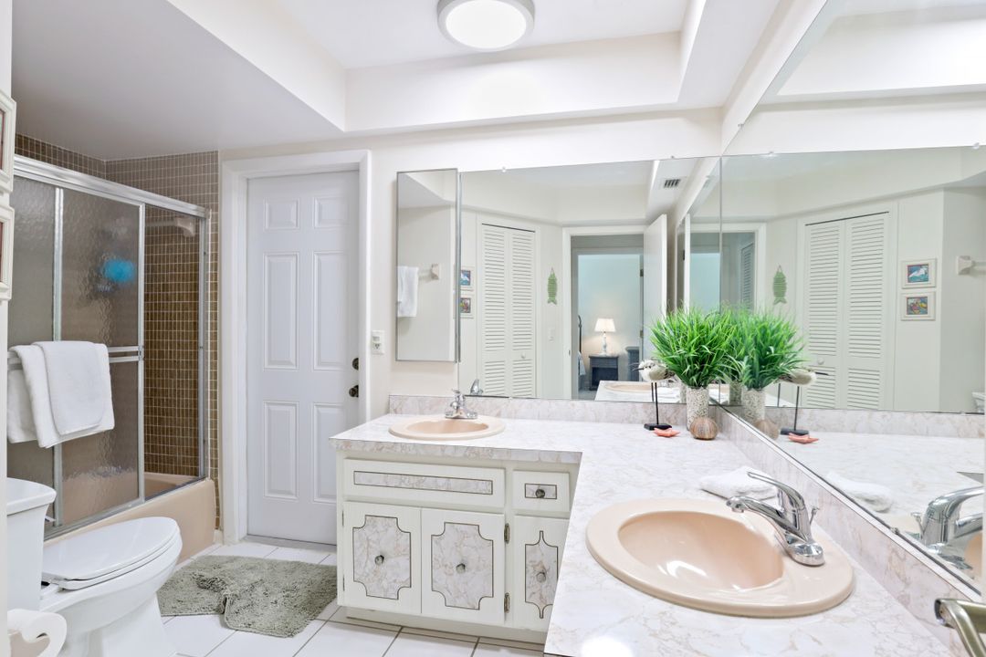 206 SE 45th St, Cape Coral, FL 33904