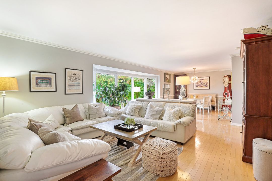 1030 Aqua Ln, Fort Myers, FL 33919