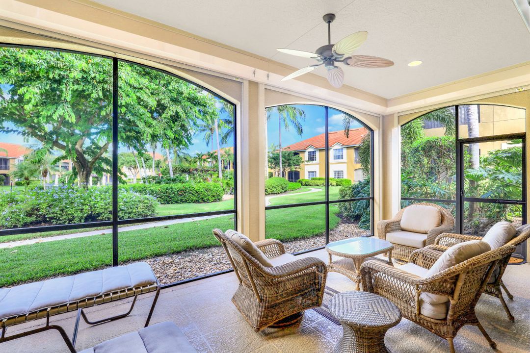 5005 Maxwell Cir #102, Naples, FL 34105