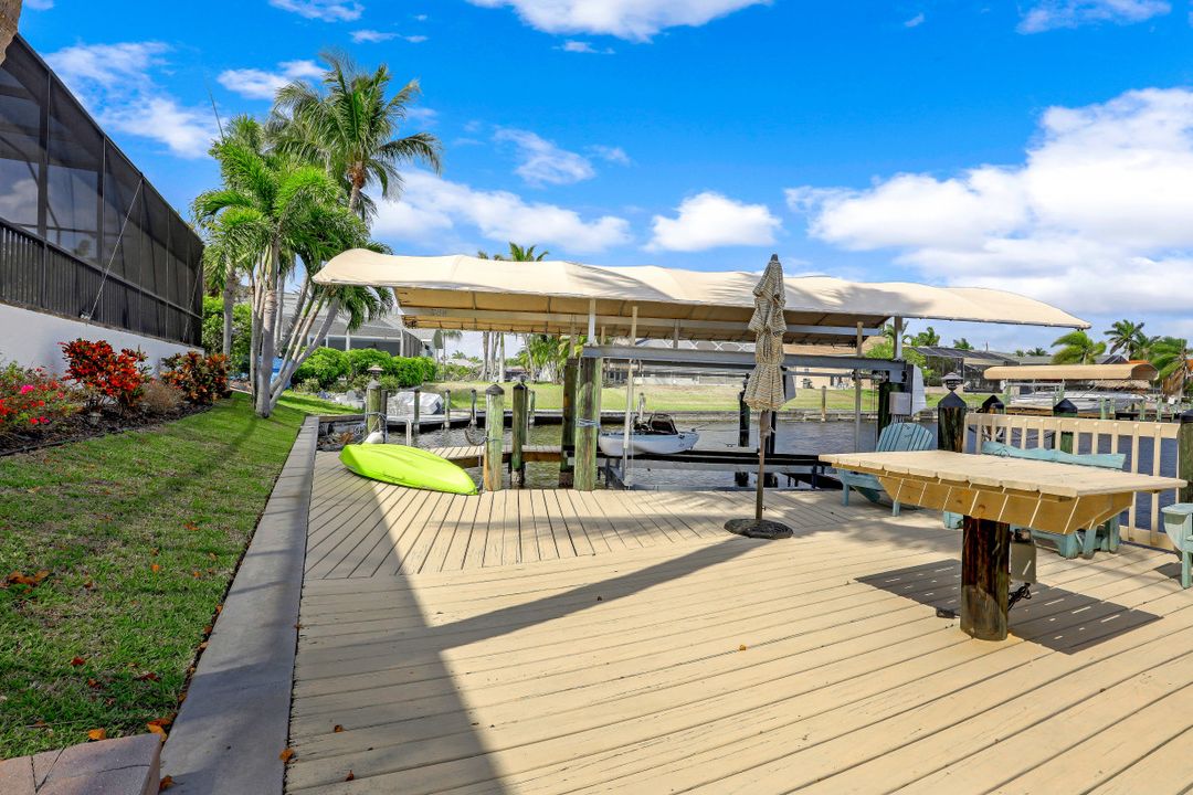 5239 SW 27th Ave, Cape Coral, FL 33914