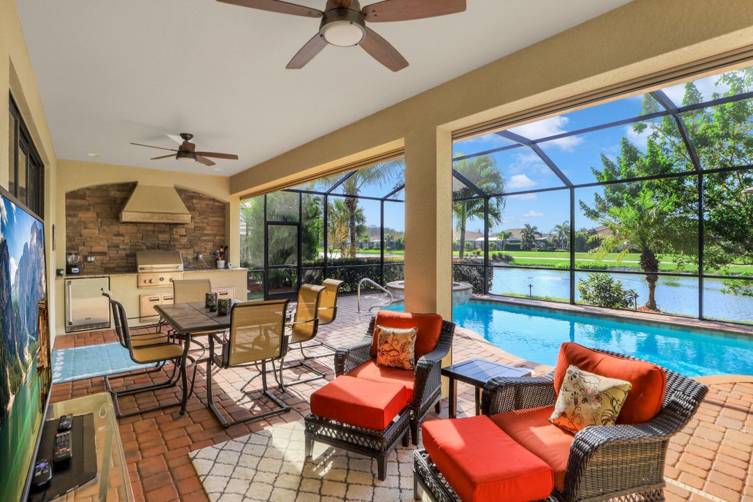 28600 Derry Ct, Bonita Springs, FL 34135