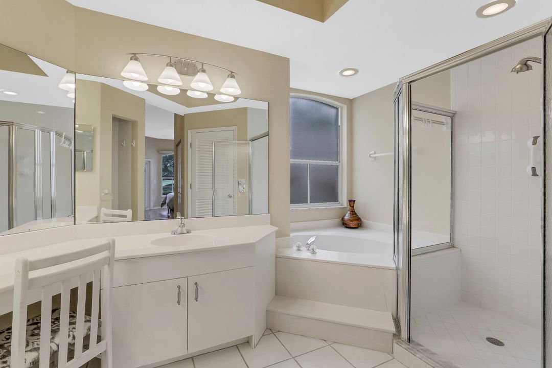 9111 Las Maderas Dr, Bonita Springs, FL 34135