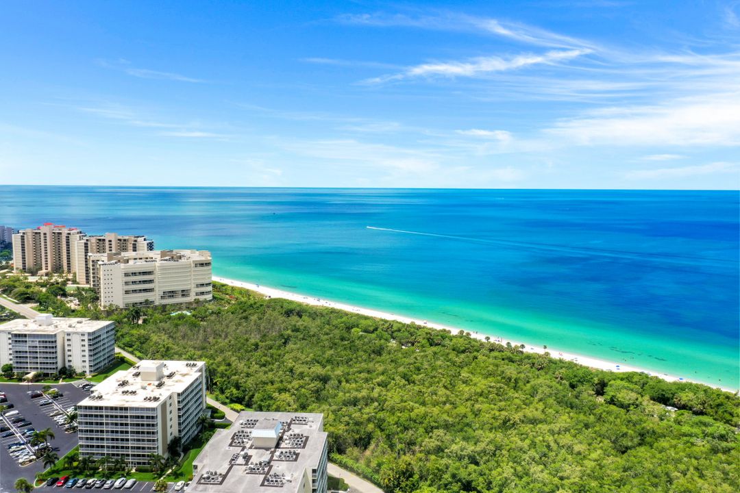 5 Bluebill Ave #210, Naples, FL 34108