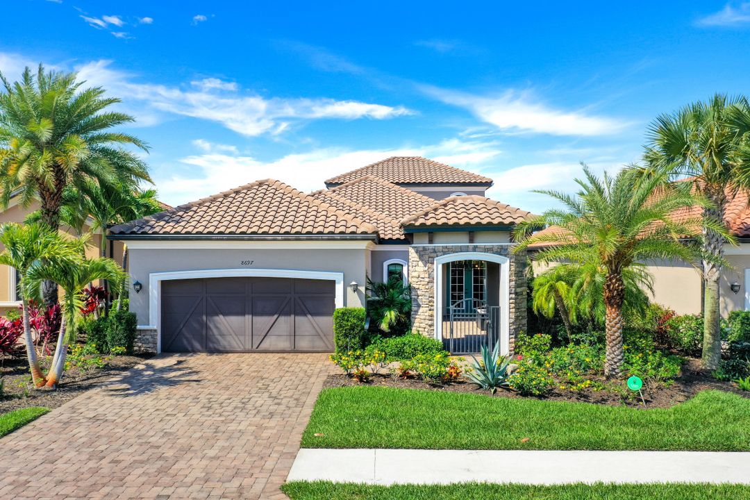 8697 Cavano St, Naples, FL 34119