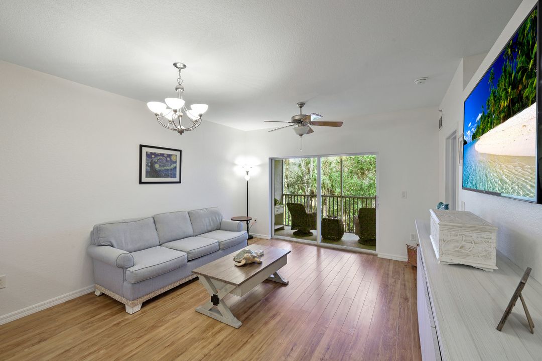 4520 Botanical Pl Cir #203, Naples, FL 34112