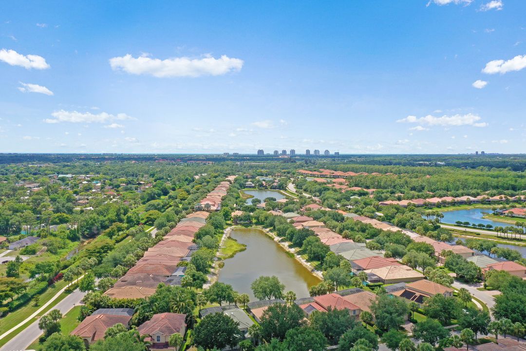 10354 Flat Stone Loop, Bonita Springs, FL 34135