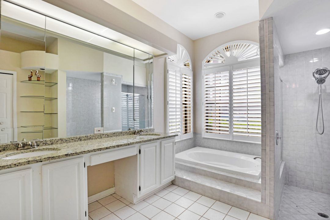 13291 Bridgeford Ave, Bonita Springs, FL 34135