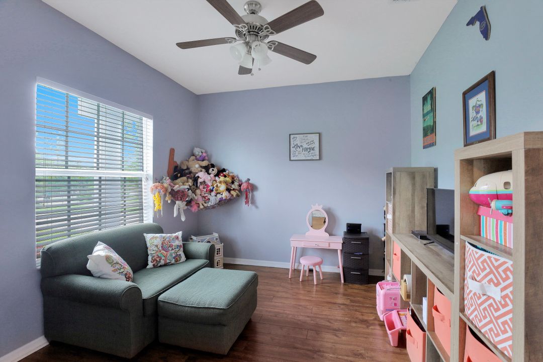 3531 12th Ave NE, Naples, FL 34120