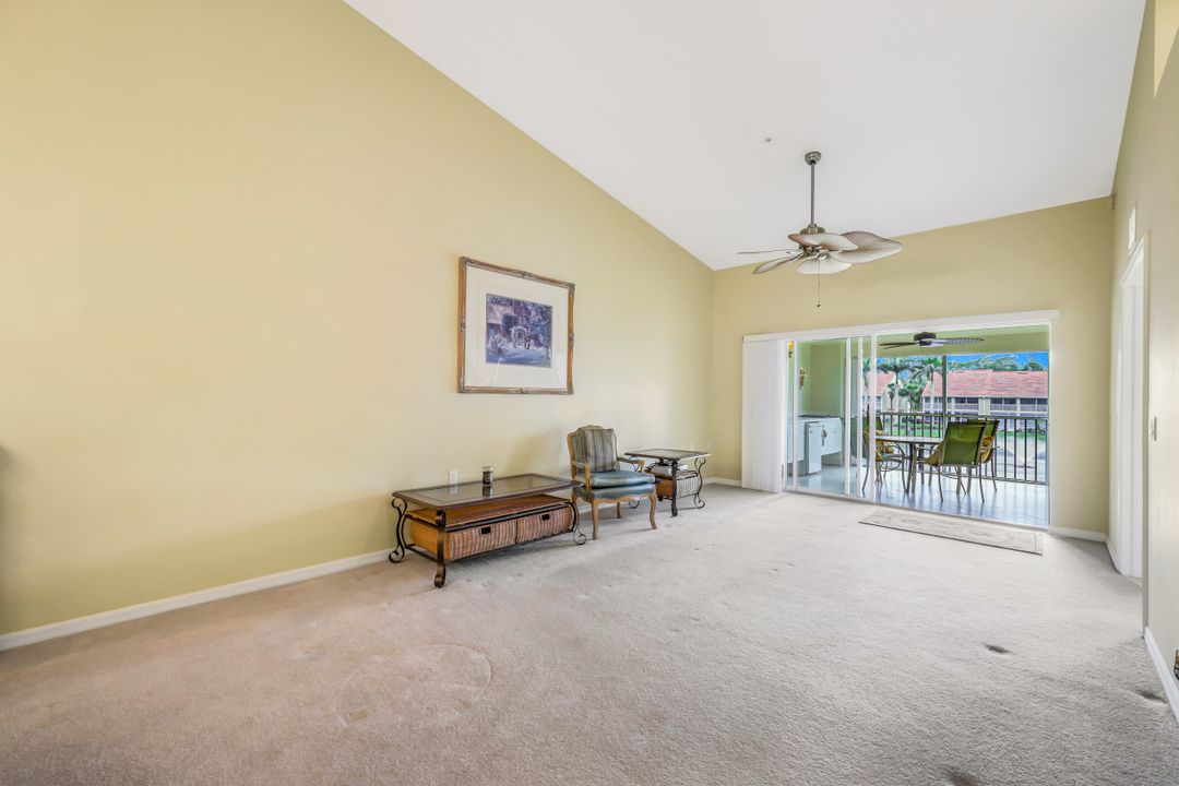 2386 Magnolia Ln #16, Naples, FL 34112