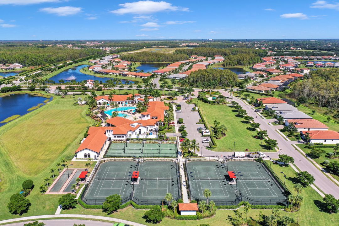 11866 White Stone Dr, Fort Myers, FL 33913