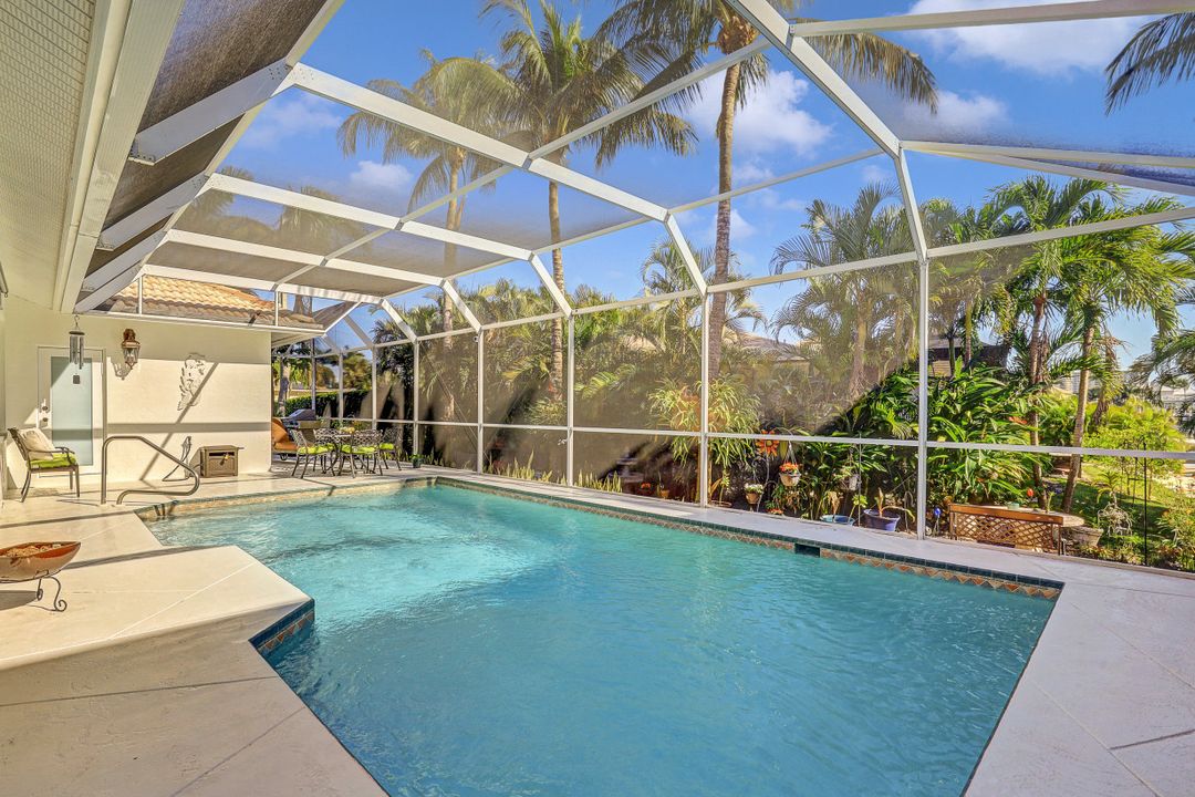 389 Colonial Ave, Marco Island, FL 34145