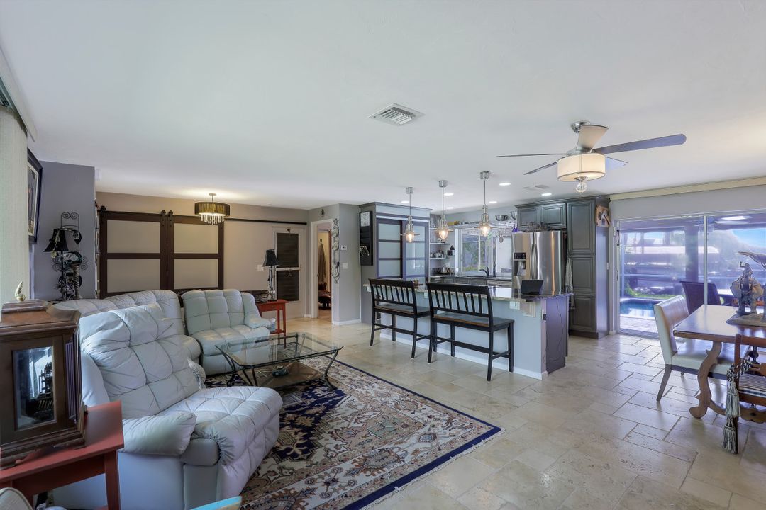 3817 SW 2nd Ave, Cape Coral, FL 33914