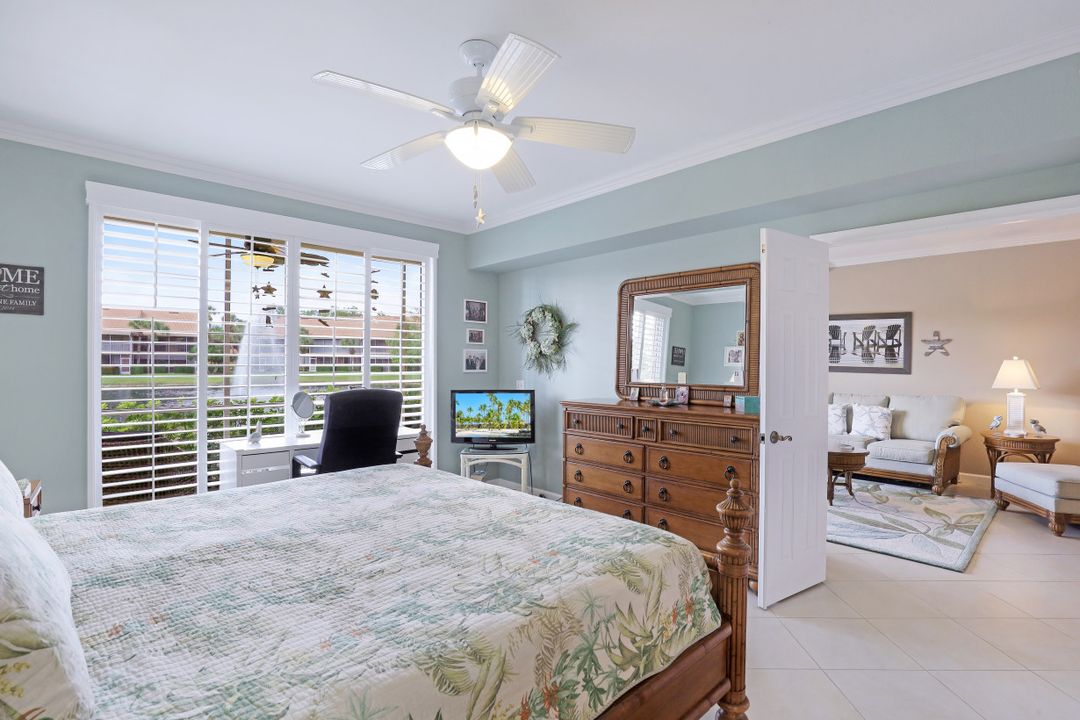 1615 Windy Pines Dr #5, Naples, FL 34112