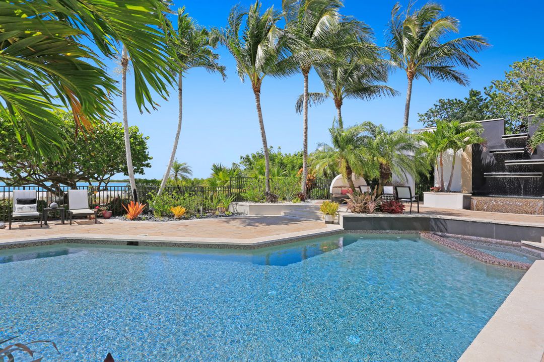 202 S Beach Dr, Marco Island, FL 34145