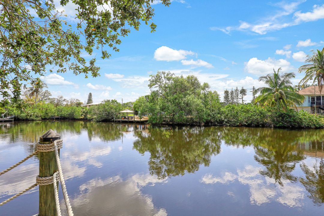 3831 Riviera Cir, Bonita Springs, FL 34134