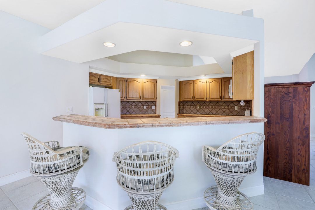 419 Richards Ct, Marco Island, FL 34145