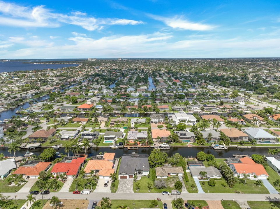 5332 Malibu Ct, Cape Coral, FL 33904