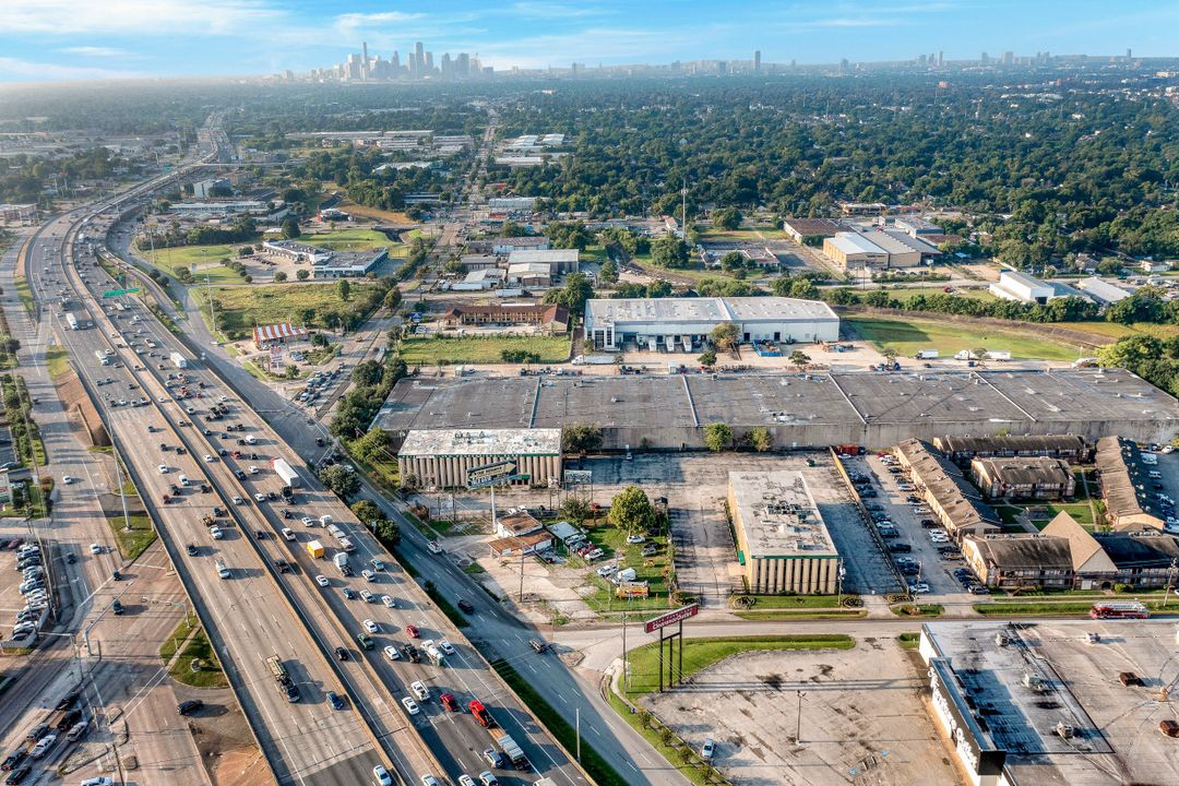 4625 North Fwy, Houston, TX 77022