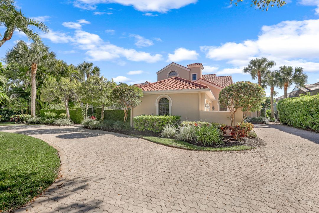 3501 Creekview Dr, Bonita Springs, FL 34134