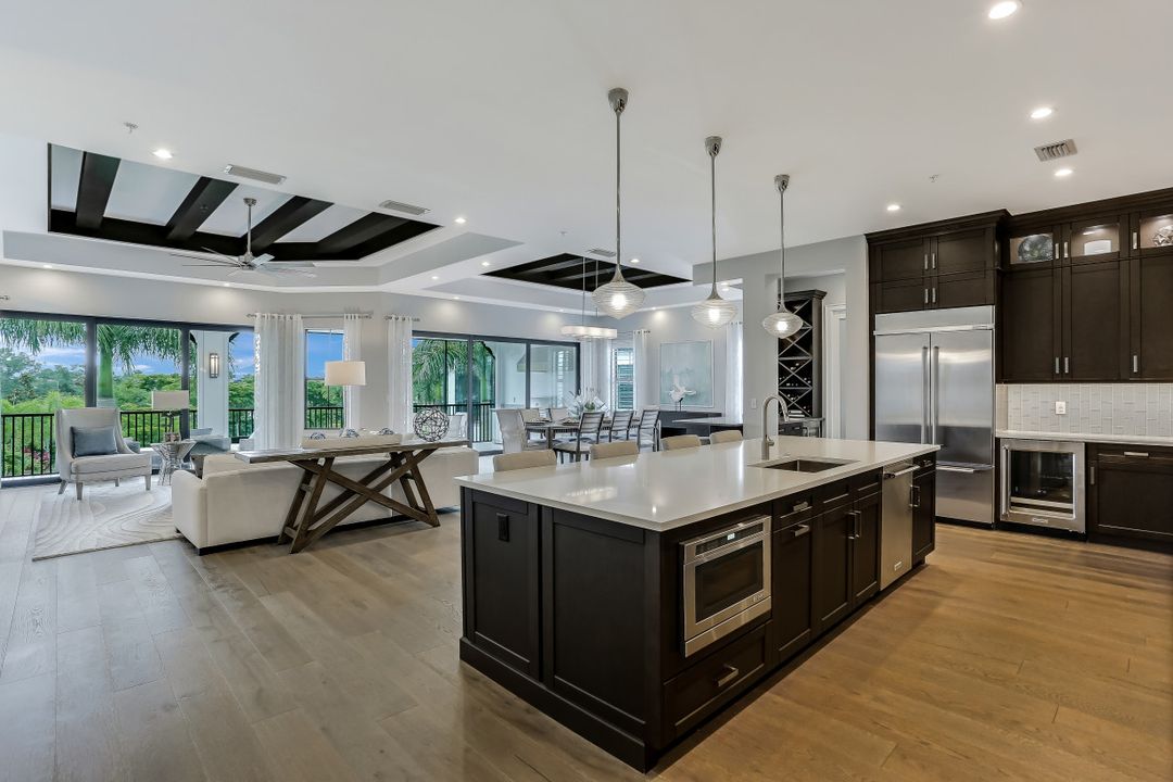 16394 Corsica Way #1-202, Naples, FL 34110