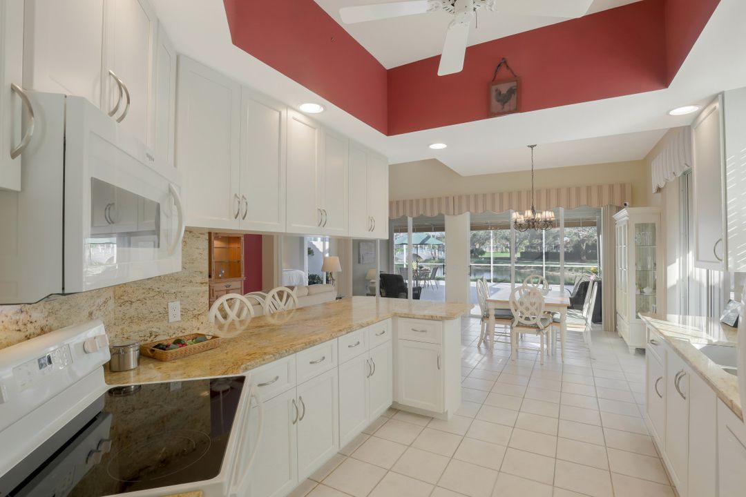 4462 Novato Ct, Naples, FL 34109