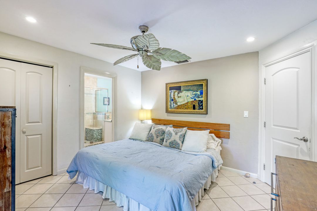 791 96th Ave N, Naples, FL 34108