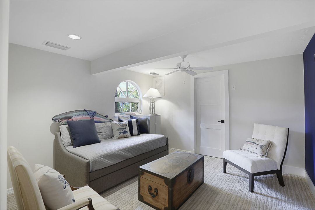 3824 Survey Cir, Bonita Springs, FL 34134