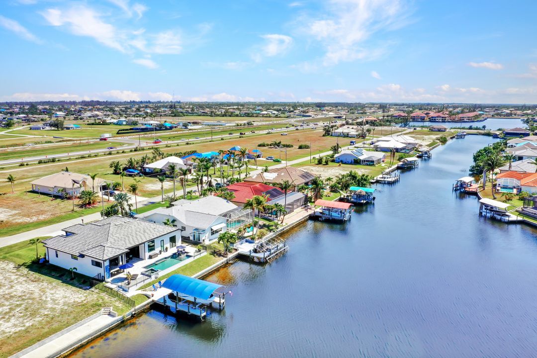 214 NW 32nd Pl, Cape Coral, FL 33993