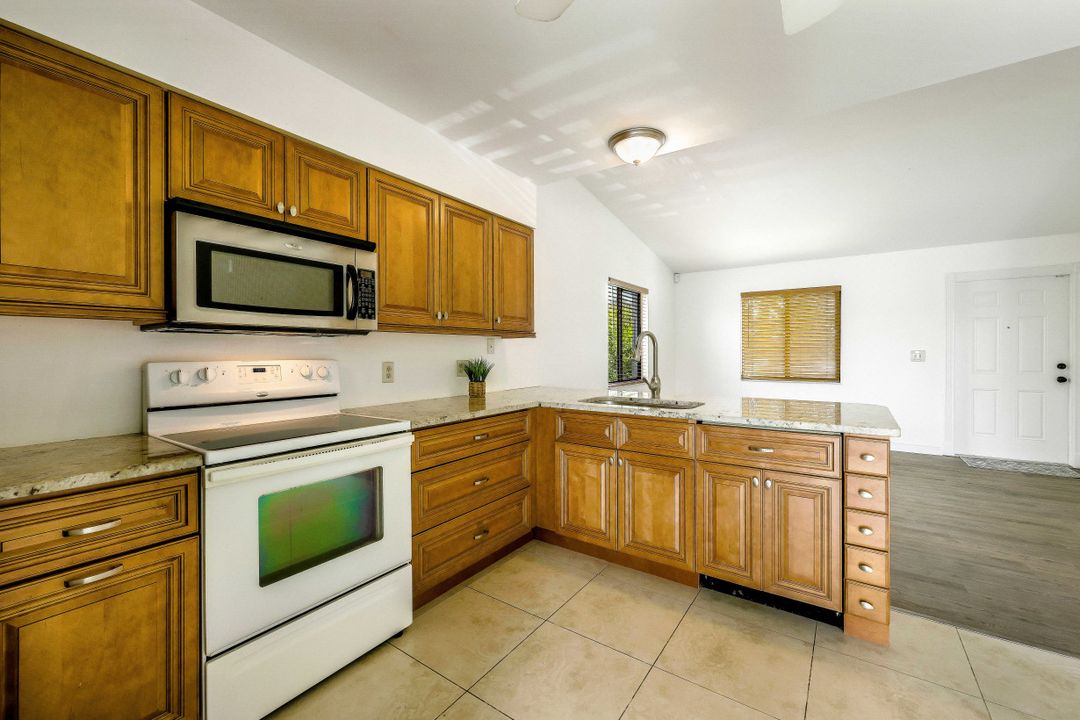 4904 Vincennes St #209, Cape Coral, FL 33904