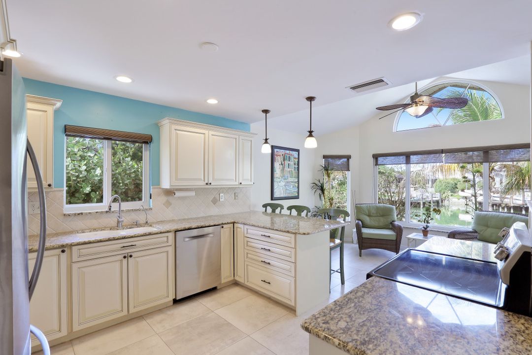 448 Parkhouse Ct, Marco Island, FL 34145