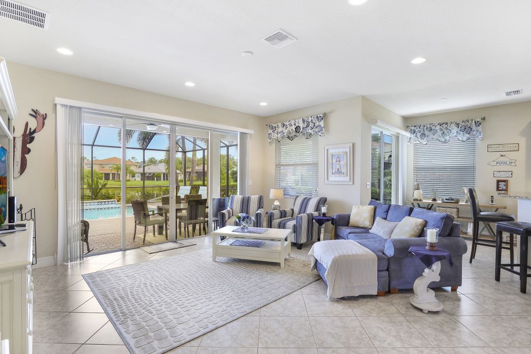 10119 Mimosa Silk Dr, Fort Myers, FL 33913