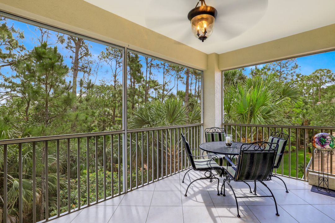 1886 Tarpon Bay Dr S #304, Naples, FL 34119