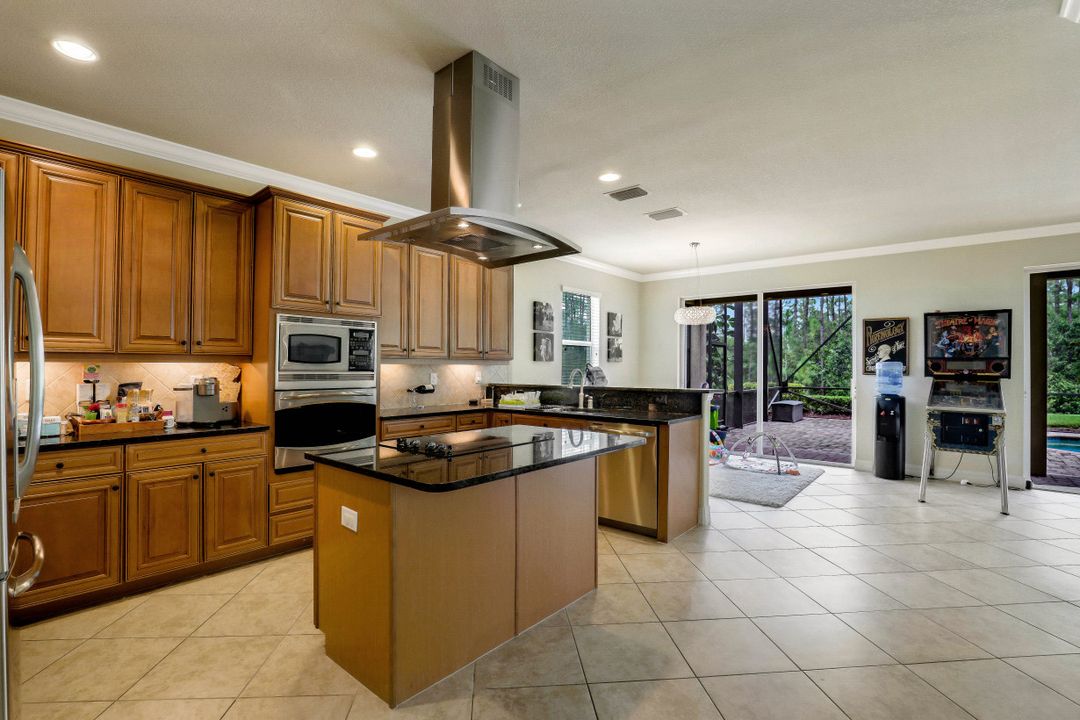 21001 Bosco Ct, Estero, FL 33928