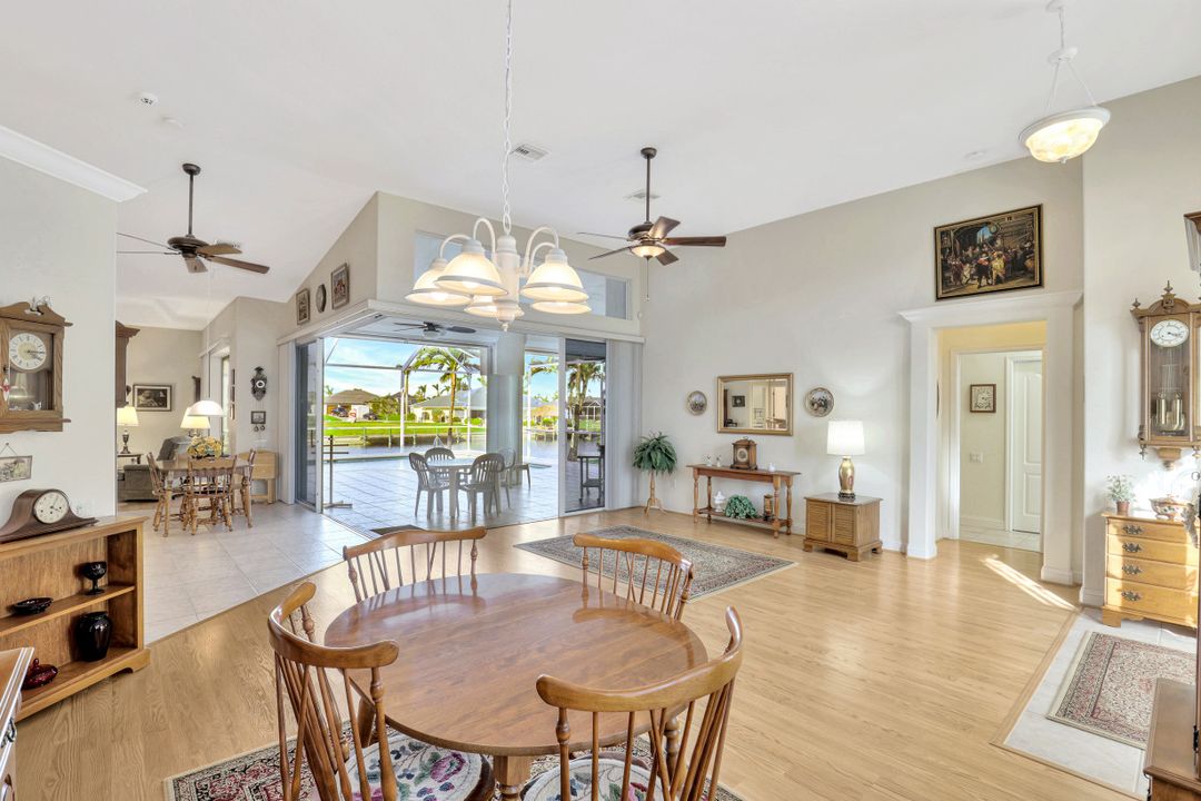 2709 SW 37th St, Cape Coral, FL 33914