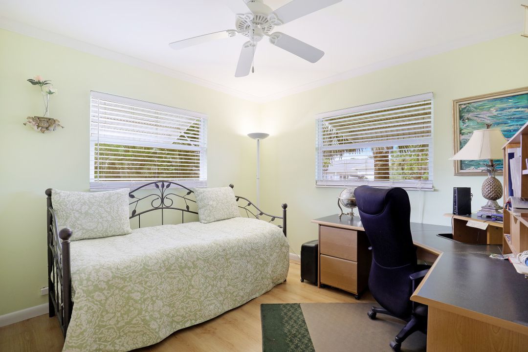 27515 Los Amigos Ln, Bonita Springs, FL 34135