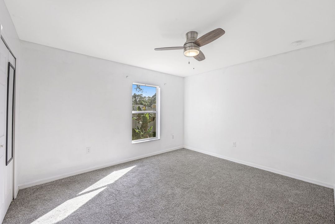 15736 Sunny Crest Ln, Fort Myers, FL 33905