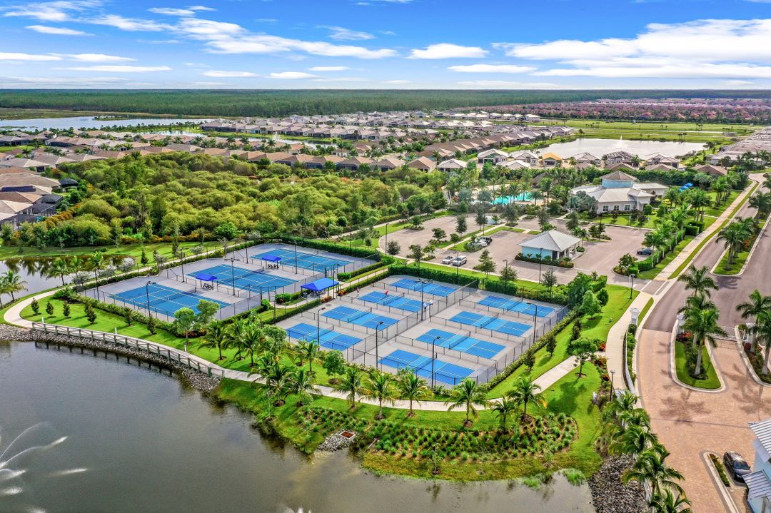 16521 Seagate Pl, Bonita Springs, FL 34135