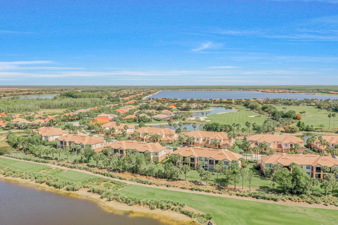 9201 Quartz Ln #202, Naples, FL 34120