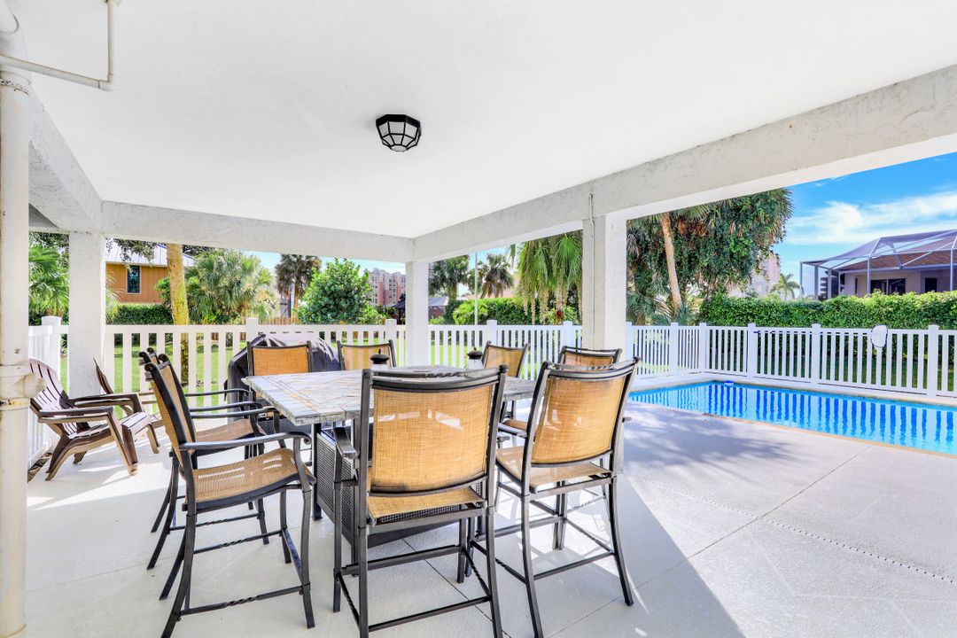 864 Swan Dr, Marco Island, FL 34145